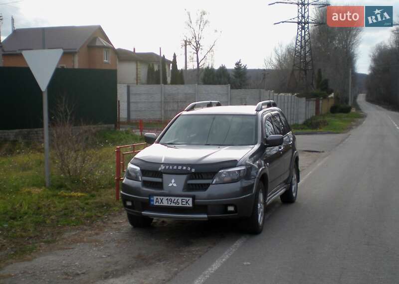 Внедорожник / Кроссовер Mitsubishi Outlander 2006 в Харькове