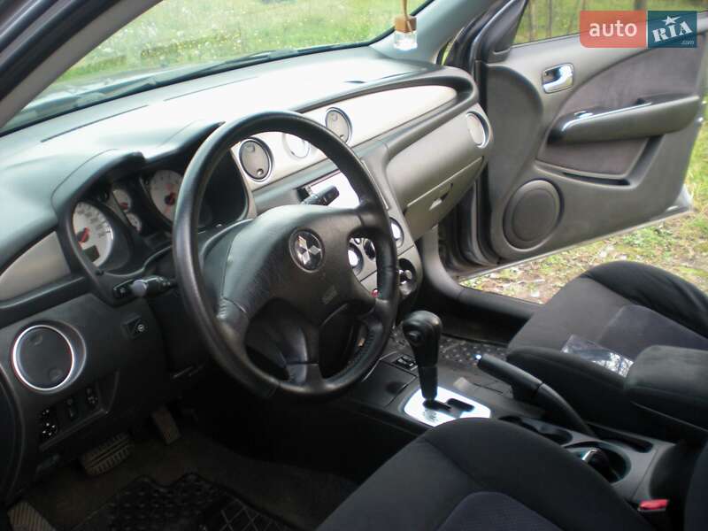 Внедорожник / Кроссовер Mitsubishi Outlander 2006 в Харькове