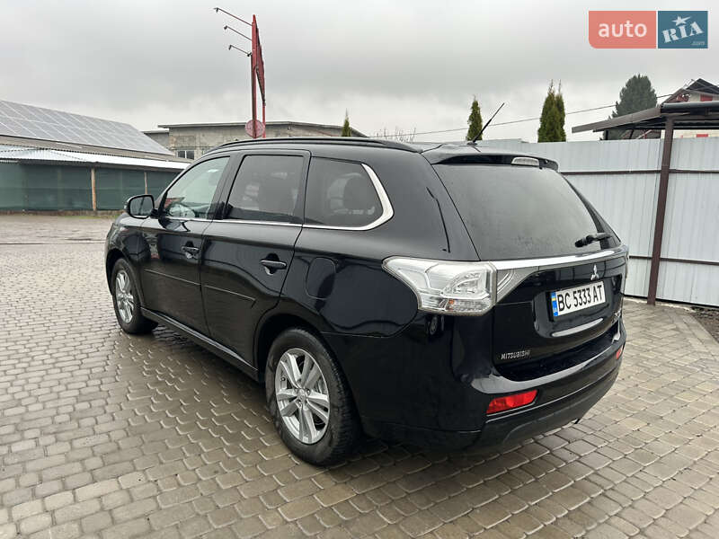 Внедорожник / Кроссовер Mitsubishi Outlander 2014 в Сокале фото 8 Внедорожник / Кроссовер Mitsubishi Outlander 2014 в Сокале