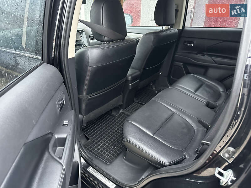 Внедорожник / Кроссовер Mitsubishi Outlander 2014 в Сокале фото 11 Внедорожник / Кроссовер Mitsubishi Outlander 2014 в Сокале