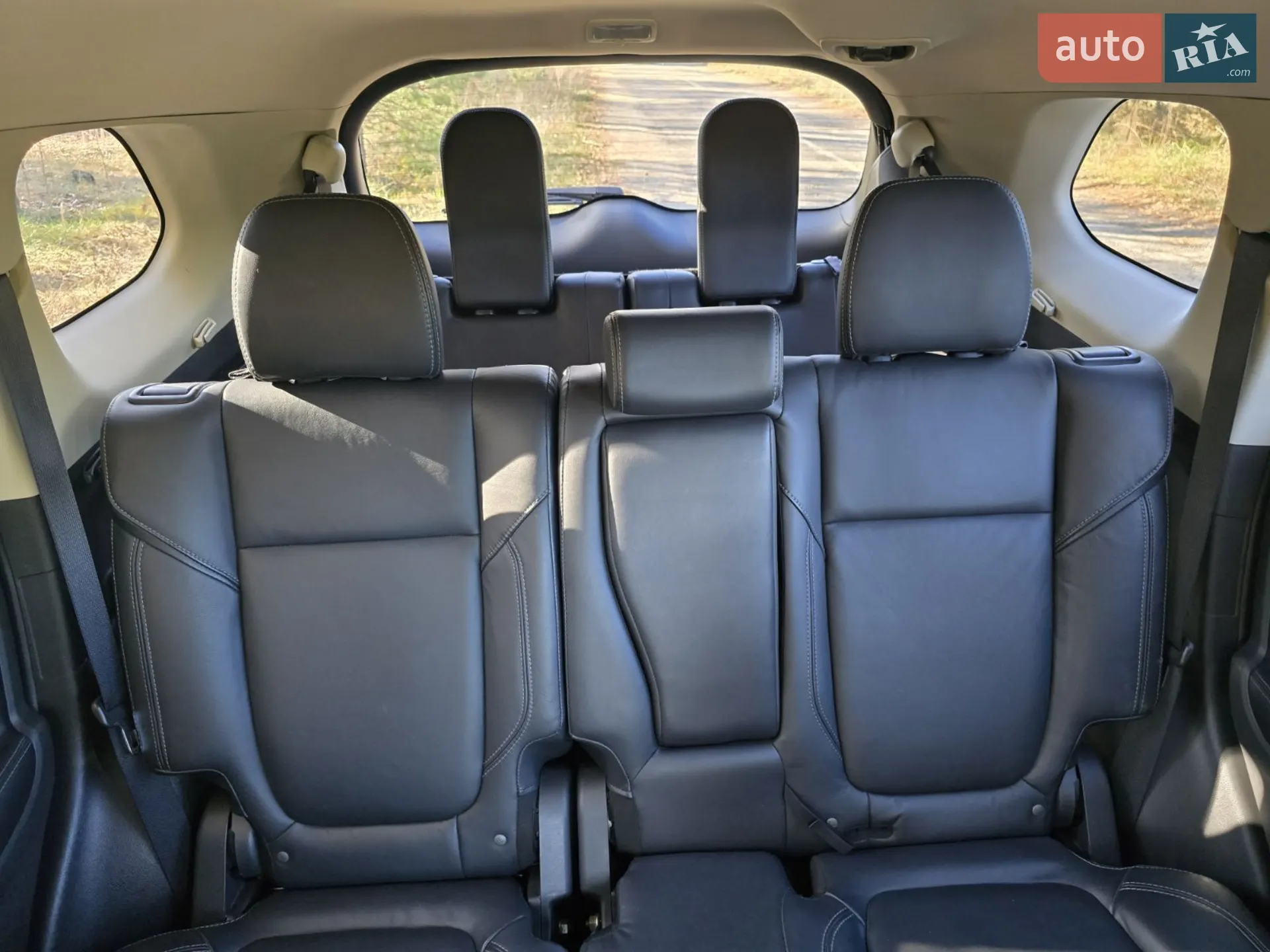 2020 Mitsubishi Outlander - мініатюра 9