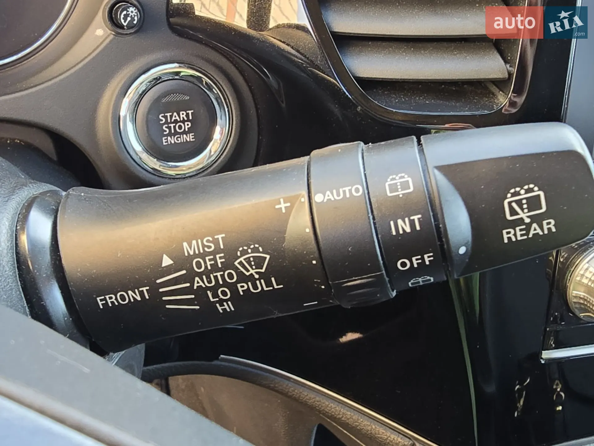 2020 Mitsubishi Outlander - мініатюра 15