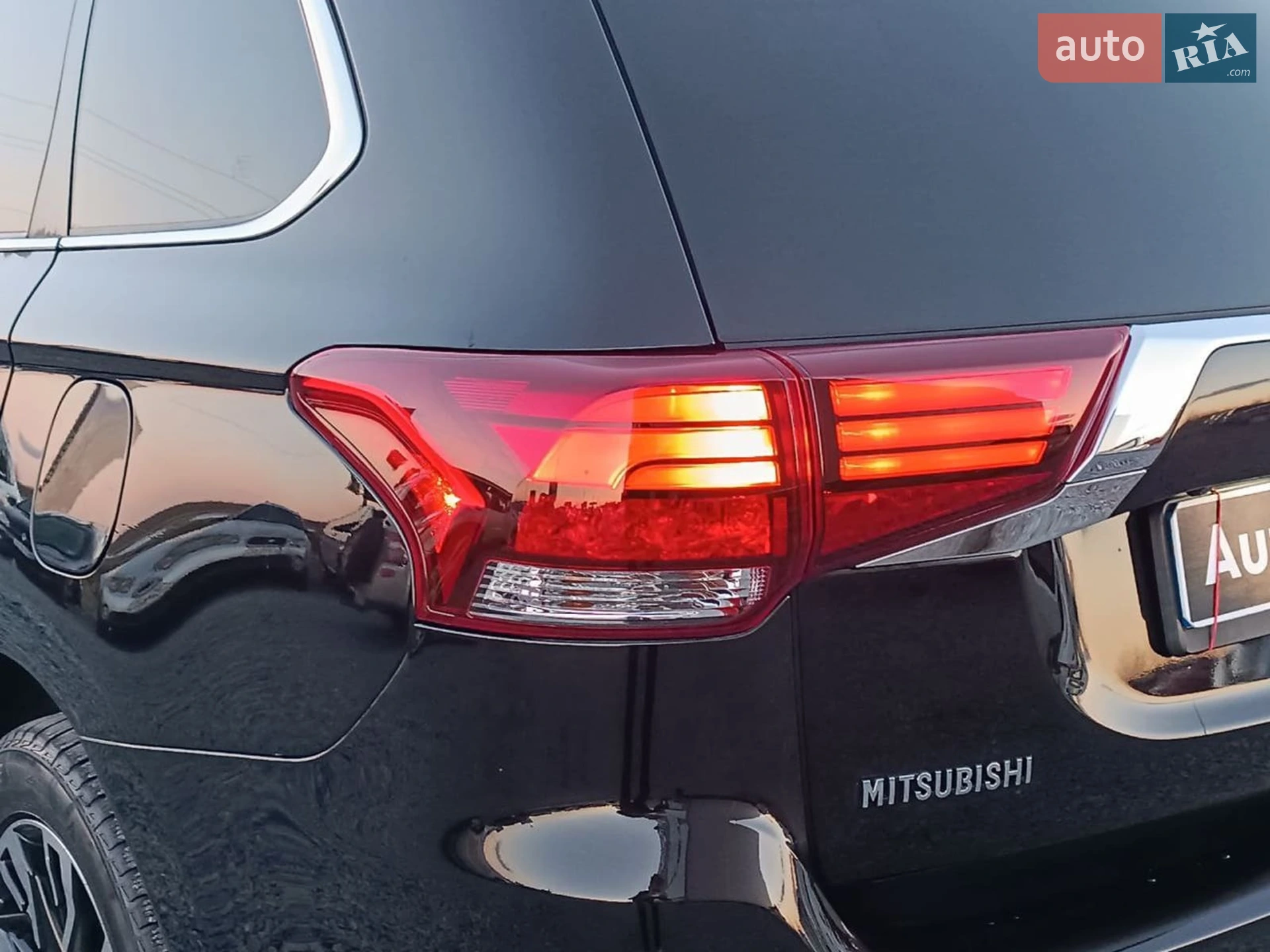 2018 Mitsubishi Outlander - мініатюра 10