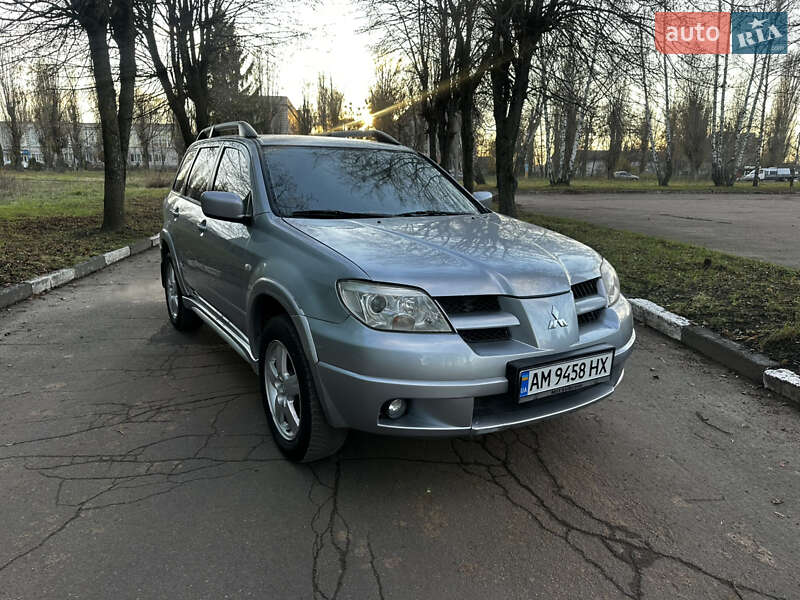 Внедорожник / Кроссовер Mitsubishi Outlander 2008 в Житомире