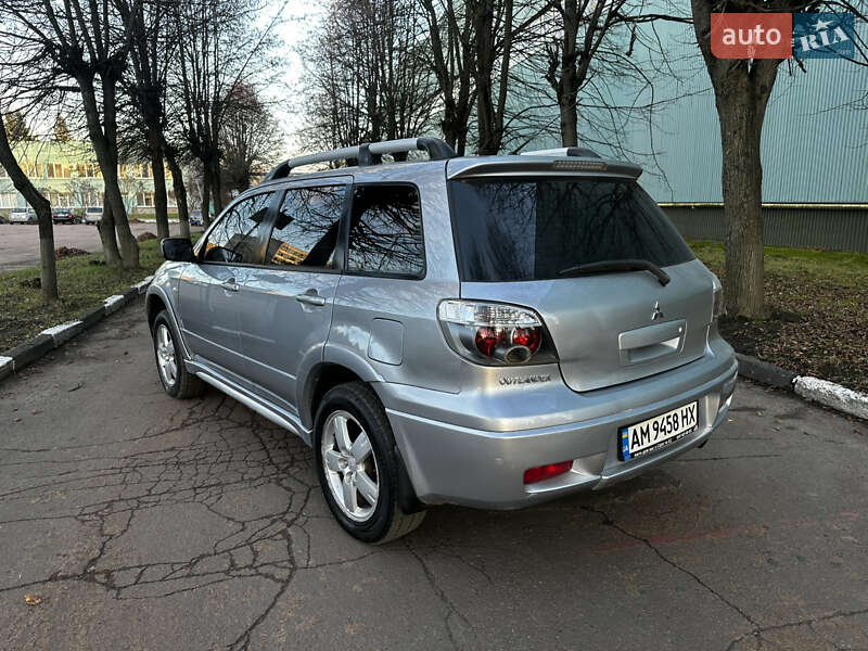 Внедорожник / Кроссовер Mitsubishi Outlander 2008 в Житомире