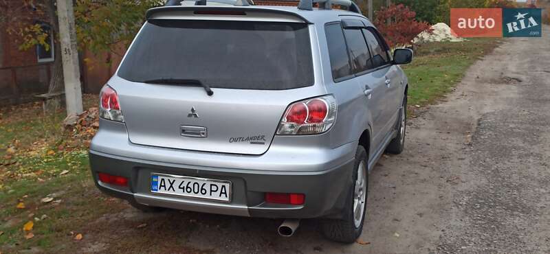 Позашляховик / Кросовер Mitsubishi Outlander 2004 в Краснограді