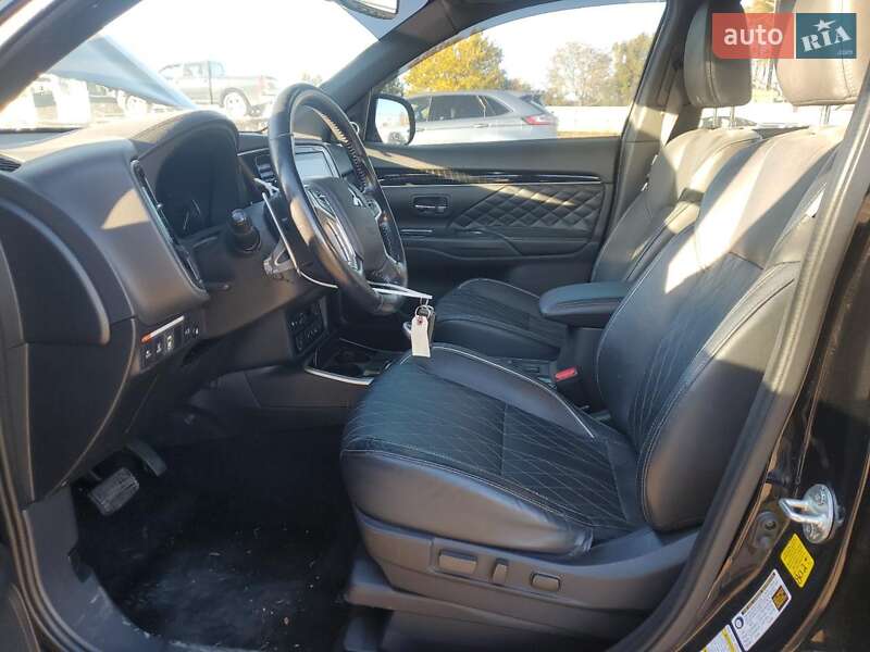 Внедорожник / Кроссовер Mitsubishi Outlander 2020 в Черновцах фото 7 Внедорожник / Кроссовер Mitsubishi Outlander 2020 в Черновцах