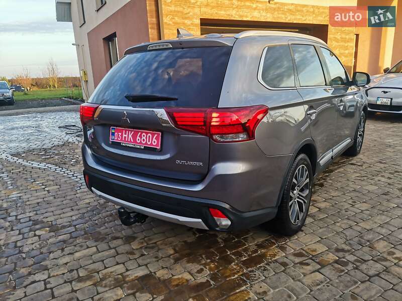 Внедорожник / Кроссовер Mitsubishi Outlander 2016 в Луцке фото 6 Внедорожник / Кроссовер Mitsubishi Outlander 2016 в Луцке