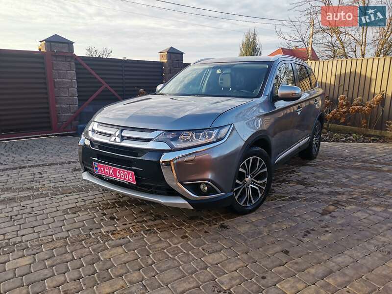 Внедорожник / Кроссовер Mitsubishi Outlander 2016 в Луцке фото 9 Внедорожник / Кроссовер Mitsubishi Outlander 2016 в Луцке