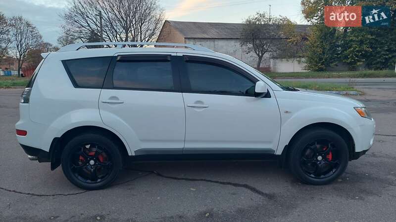 Внедорожник / Кроссовер Mitsubishi Outlander 2008 в Чернигове
