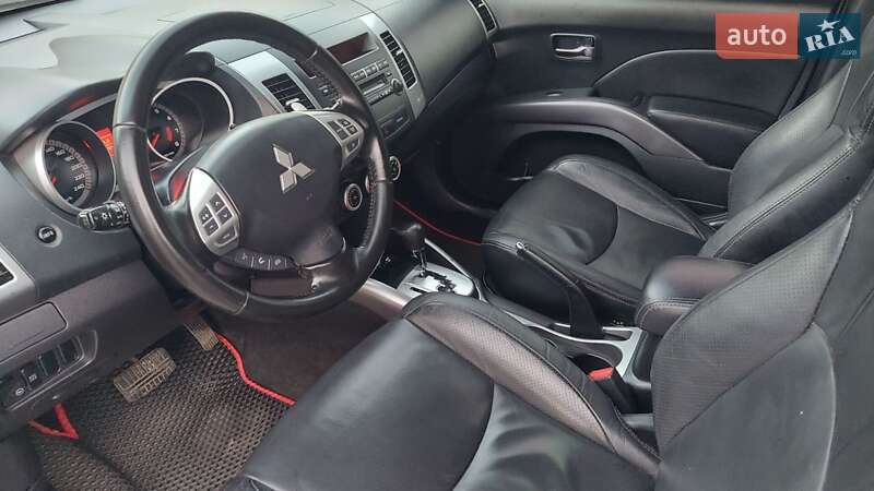 Внедорожник / Кроссовер Mitsubishi Outlander 2008 в Чернигове