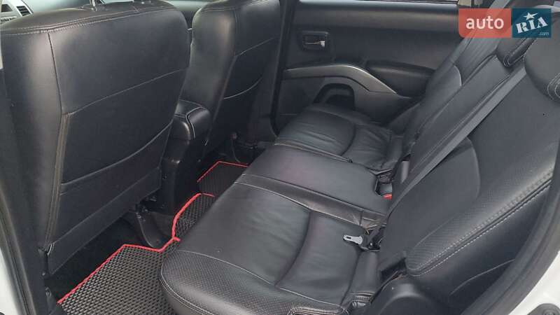 Внедорожник / Кроссовер Mitsubishi Outlander 2008 в Чернигове