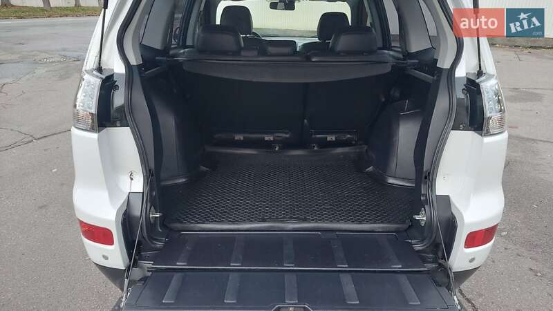 Внедорожник / Кроссовер Mitsubishi Outlander 2008 в Чернигове