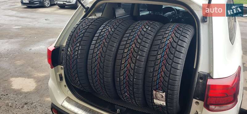 Позашляховик / Кросовер Mitsubishi Outlander 2016 в Полтаві