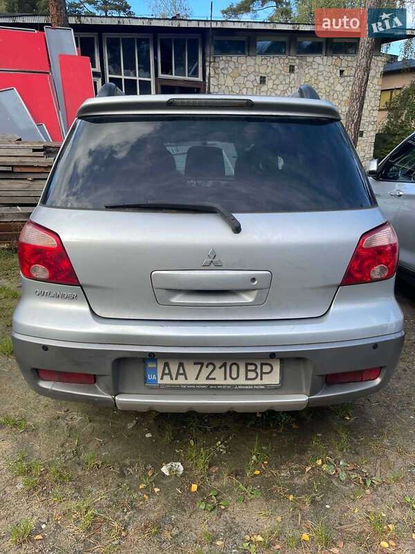 Внедорожник / Кроссовер Mitsubishi Outlander 2006 в Киеве