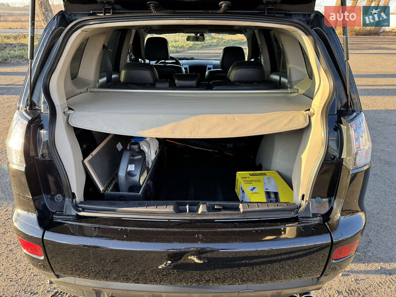 Внедорожник / Кроссовер Mitsubishi Outlander 2008 в Киеве