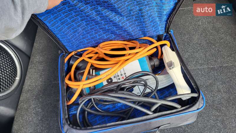 Внедорожник / Кроссовер Mitsubishi Outlander 2014 в Калуше