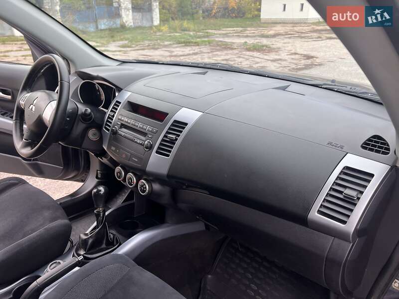 Позашляховик / Кросовер Mitsubishi Outlander 2008 в Жовтих Водах