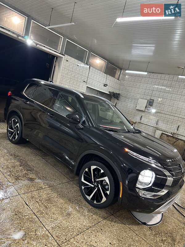 Внедорожник / Кроссовер Mitsubishi Outlander 2022 в Харькове фото 5 Внедорожник / Кроссовер Mitsubishi Outlander 2022 в Харькове