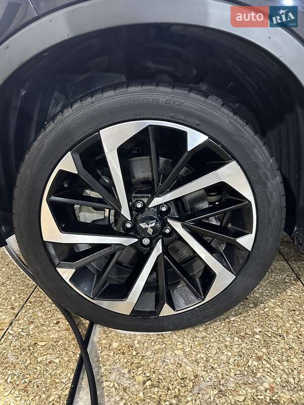 Внедорожник / Кроссовер Mitsubishi Outlander 2022 в Харькове фото 25 Внедорожник / Кроссовер Mitsubishi Outlander 2022 в Харькове