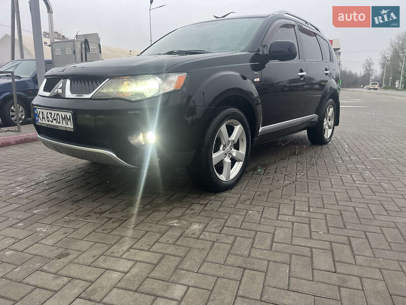 Внедорожник / Кроссовер Mitsubishi Outlander 2008 в Борисполе
