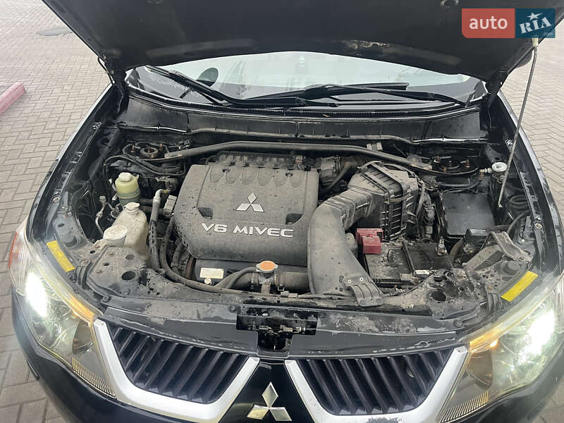 Внедорожник / Кроссовер Mitsubishi Outlander 2008 в Борисполе