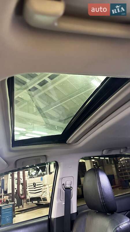 Внедорожник / Кроссовер Mitsubishi Outlander 2016 в Киеве