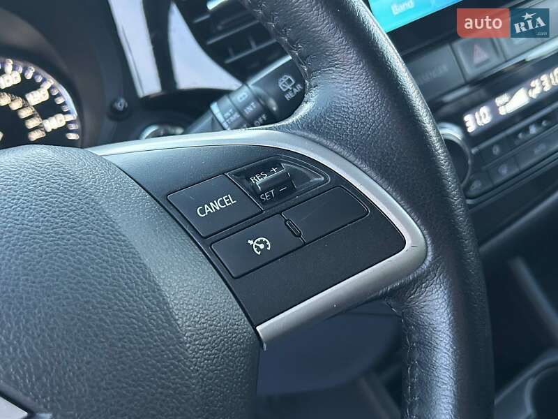 Внедорожник / Кроссовер Mitsubishi Outlander 2014 в Одессе