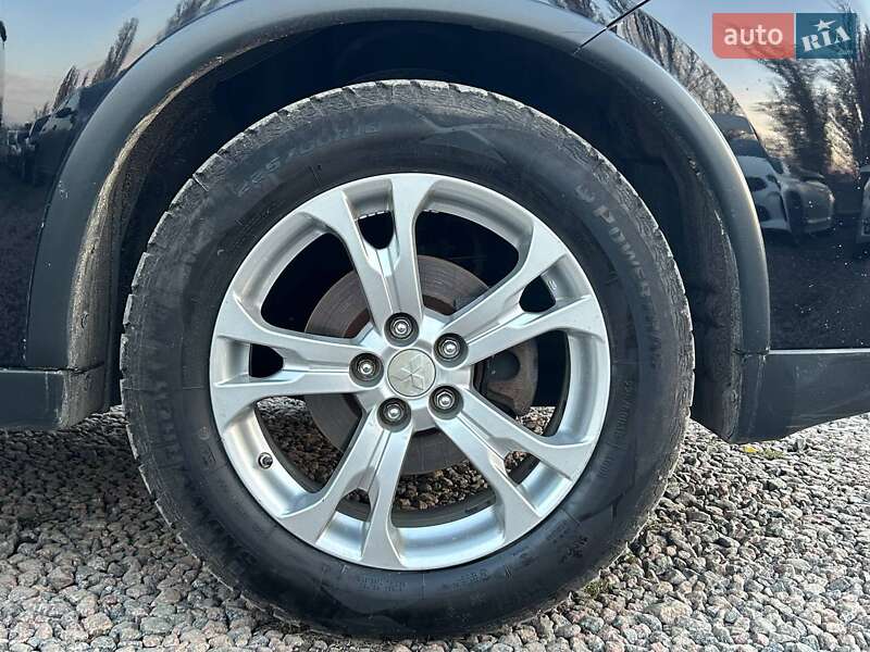 Внедорожник / Кроссовер Mitsubishi Outlander 2014 в Одессе