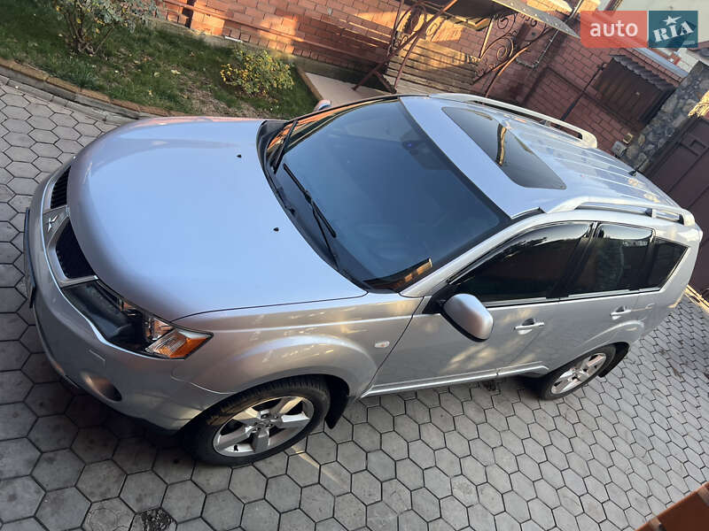 Внедорожник / Кроссовер Mitsubishi Outlander 2008 в Днепре фото Внедорожник / Кроссовер Mitsubishi Outlander 2008 в Днепре