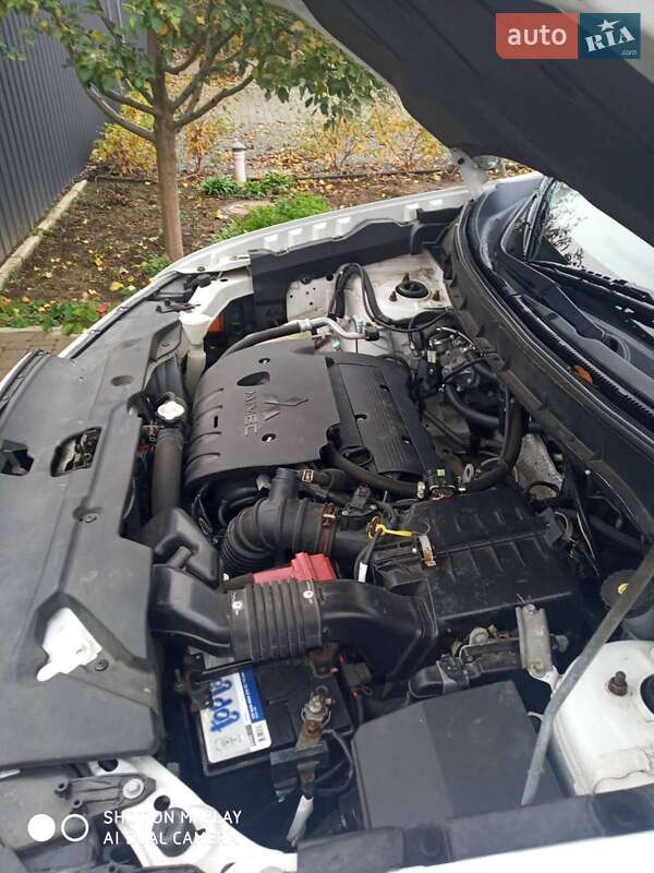 Внедорожник / Кроссовер Mitsubishi Outlander 2013 в Умани фото 6 Внедорожник / Кроссовер Mitsubishi Outlander 2013 в Умани