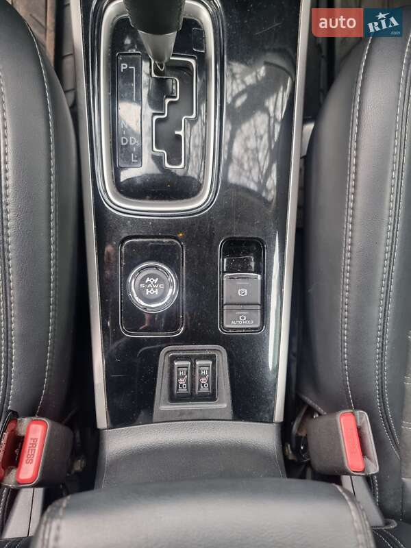 Внедорожник / Кроссовер Mitsubishi Outlander 2019 в Одессе