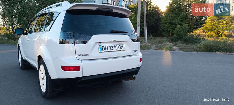 Внедорожник / Кроссовер Mitsubishi Outlander 2008 в Березовке