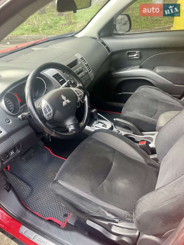 Внедорожник / Кроссовер Mitsubishi Outlander 2008 в Киеве