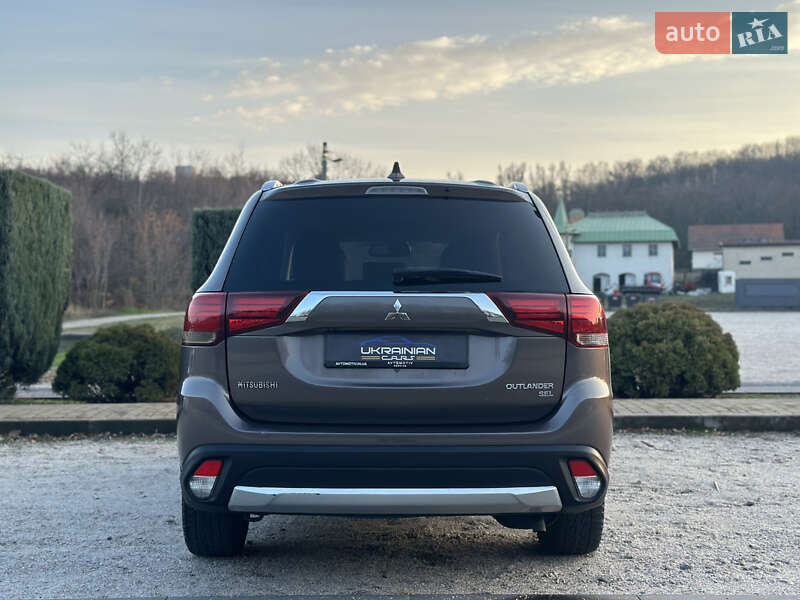 Позашляховик / Кросовер Mitsubishi Outlander 2017 в Дніпрі фото 9 Позашляховик / Кросовер Mitsubishi Outlander 2017 в Дніпрі
