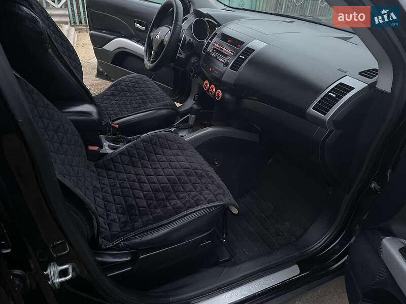 Внедорожник / Кроссовер Mitsubishi Outlander 2007 в Николаеве