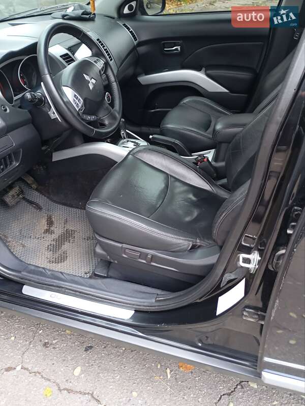 Позашляховик / Кросовер Mitsubishi Outlander 2008 в Полтаві
