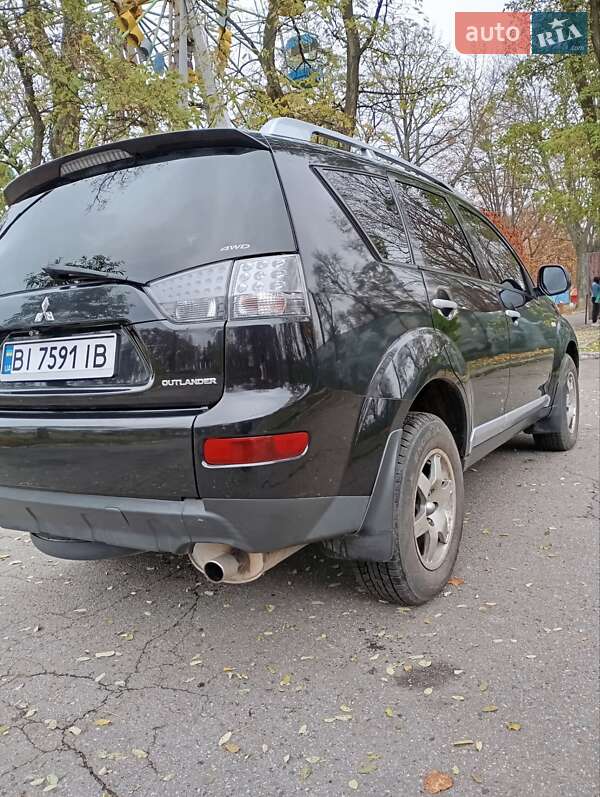 Позашляховик / Кросовер Mitsubishi Outlander 2008 в Полтаві