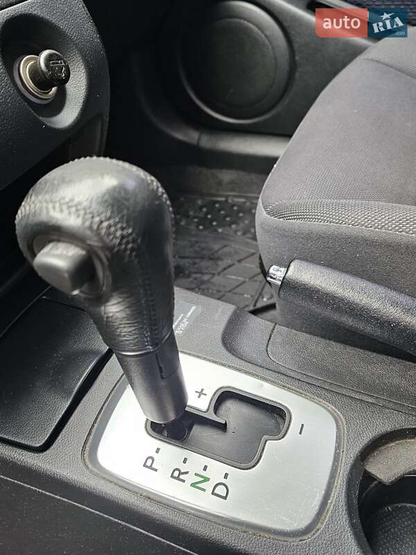 Позашляховик / Кросовер Mitsubishi Outlander 2008 в Києві