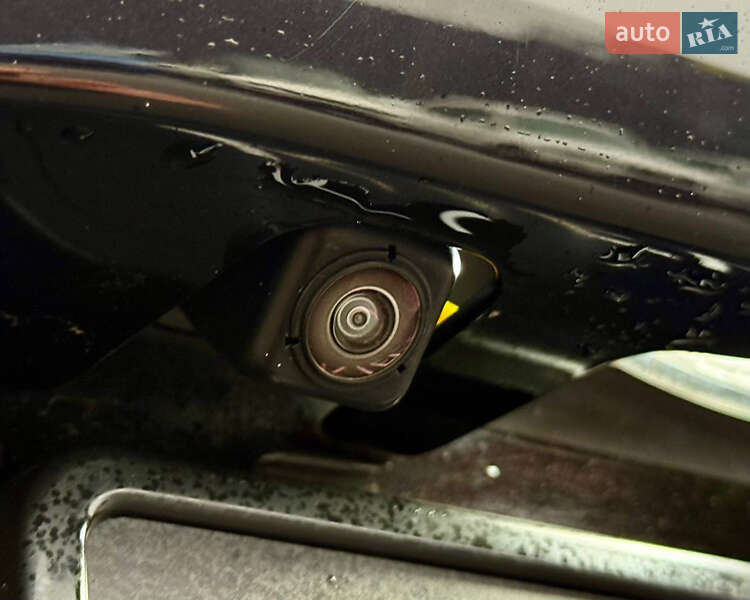 Внедорожник / Кроссовер Mitsubishi Outlander 2018 в Киеве