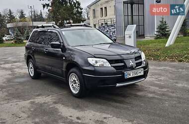 Внедорожник / Кроссовер Mitsubishi Outlander 2007 в Киеве