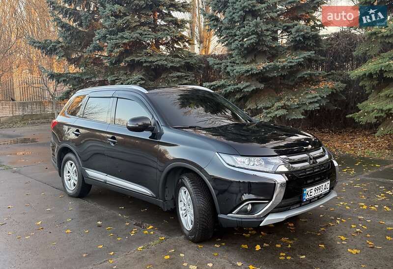 Позашляховик / Кросовер Mitsubishi Outlander 2018 в Дніпрі