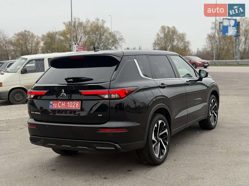 Внедорожник / Кроссовер Mitsubishi Outlander 2022 в Киеве
