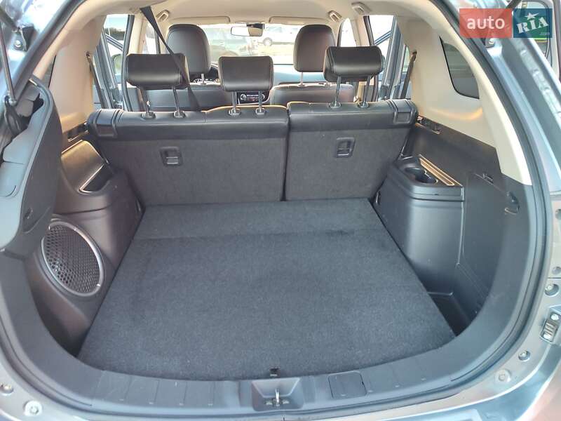 Внедорожник / Кроссовер Mitsubishi Outlander 2013 в Львове