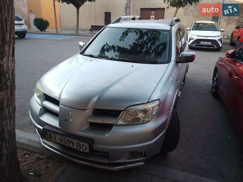 Внедорожник / Кроссовер Mitsubishi Outlander 2008 в Броварах