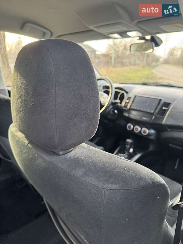 Позашляховик / Кросовер Mitsubishi Outlander 2008 в Броварах