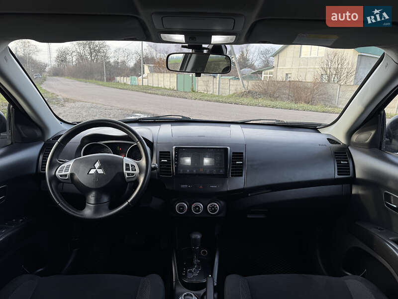 Позашляховик / Кросовер Mitsubishi Outlander 2008 в Броварах