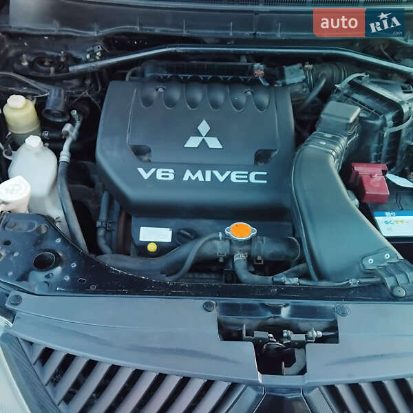 Позашляховик / Кросовер Mitsubishi Outlander 2007 в Одесі фото 13 Позашляховик / Кросовер Mitsubishi Outlander 2007 в Одесі
