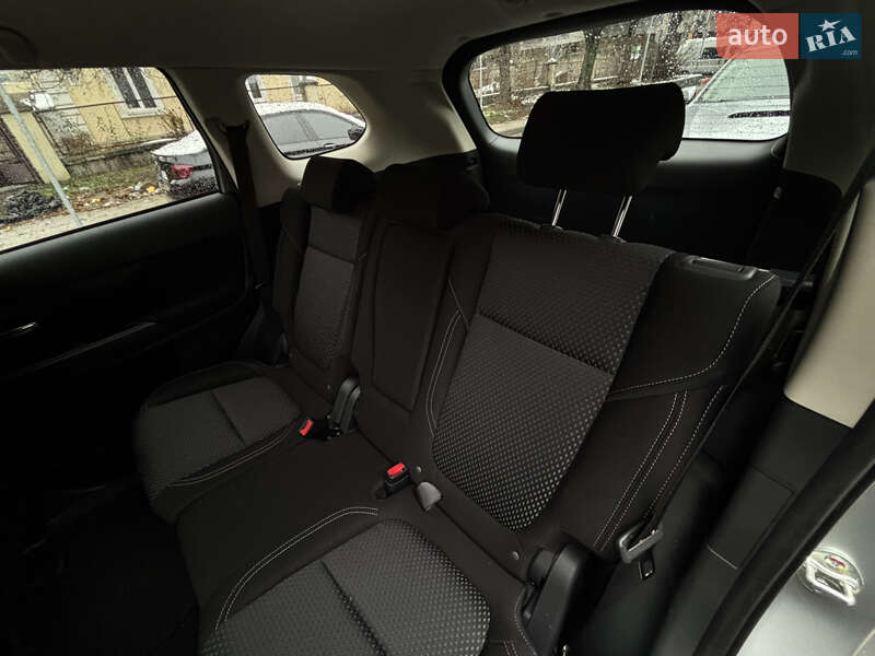 Внедорожник / Кроссовер Mitsubishi Outlander 2021 в Киеве