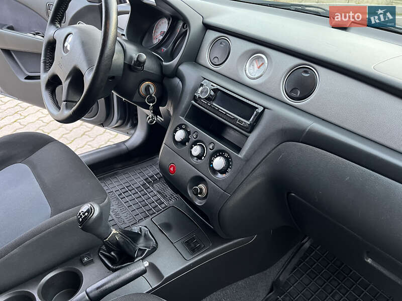 Позашляховик / Кросовер Mitsubishi Outlander 2007 в Могилів-Подільському